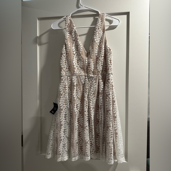 Lulus medium lace white skater dress - Picture 2 of 3